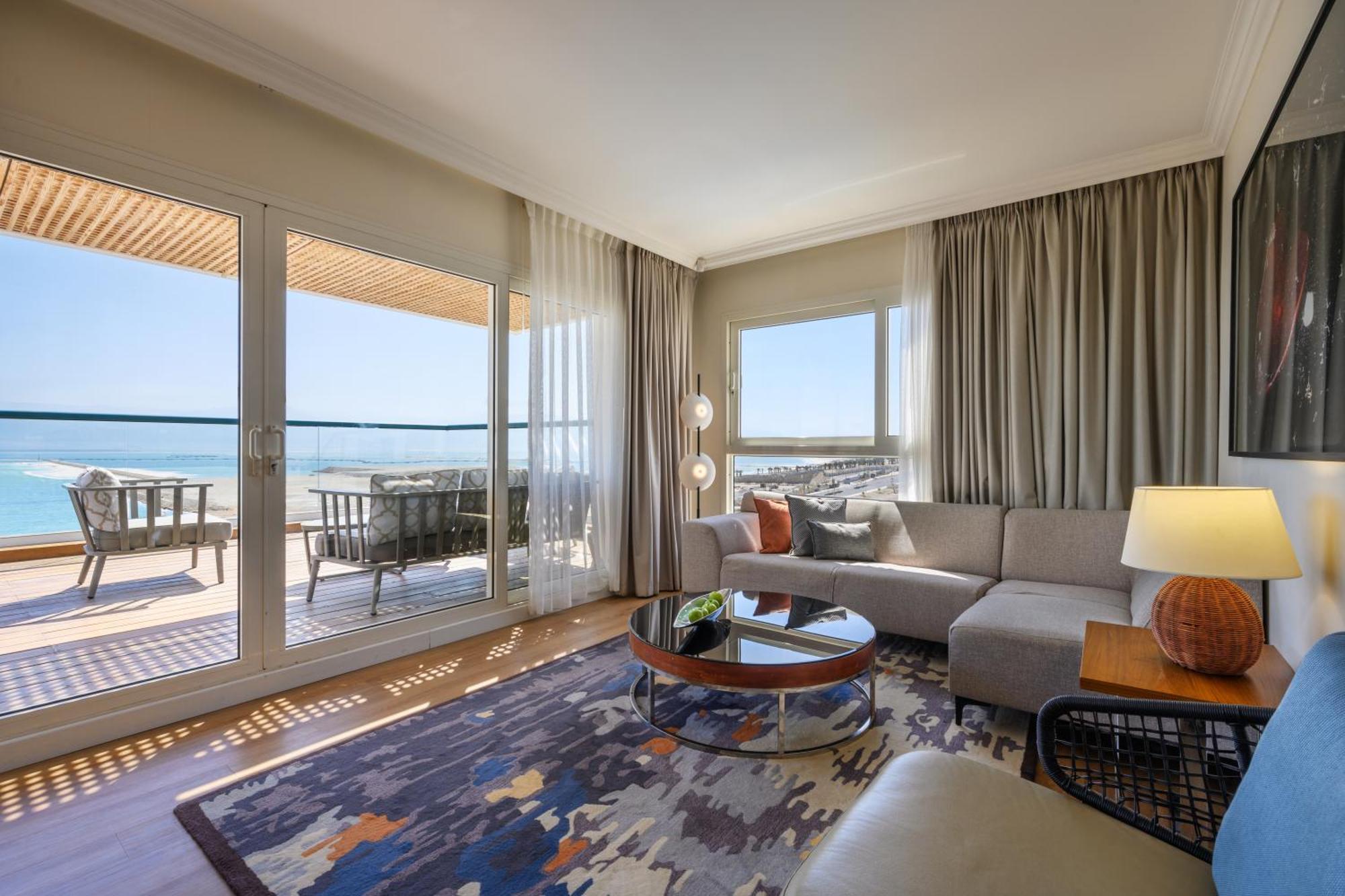 이스로텔 데드 씨 호텔 에인 보켁 외부 사진 Suite at the Hilton Tel Aviv