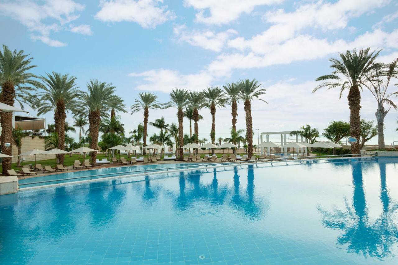 이스로텔 데드 씨 호텔 에인 보켁 외부 사진 Pool at the Dead Sea