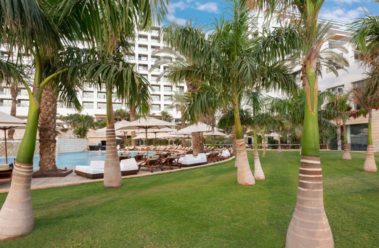 이스로텔 데드 씨 호텔 에인 보켁 외부 사진 The Palm Beach Club